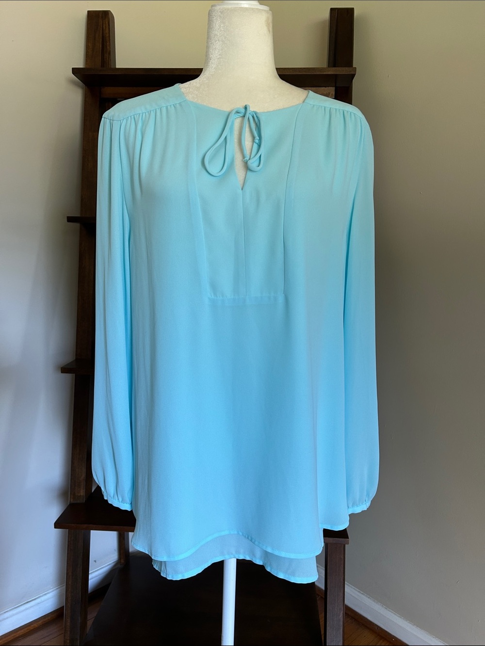 Chico's Aqua Tie-Neck Long Sleeve Blouse Size 3